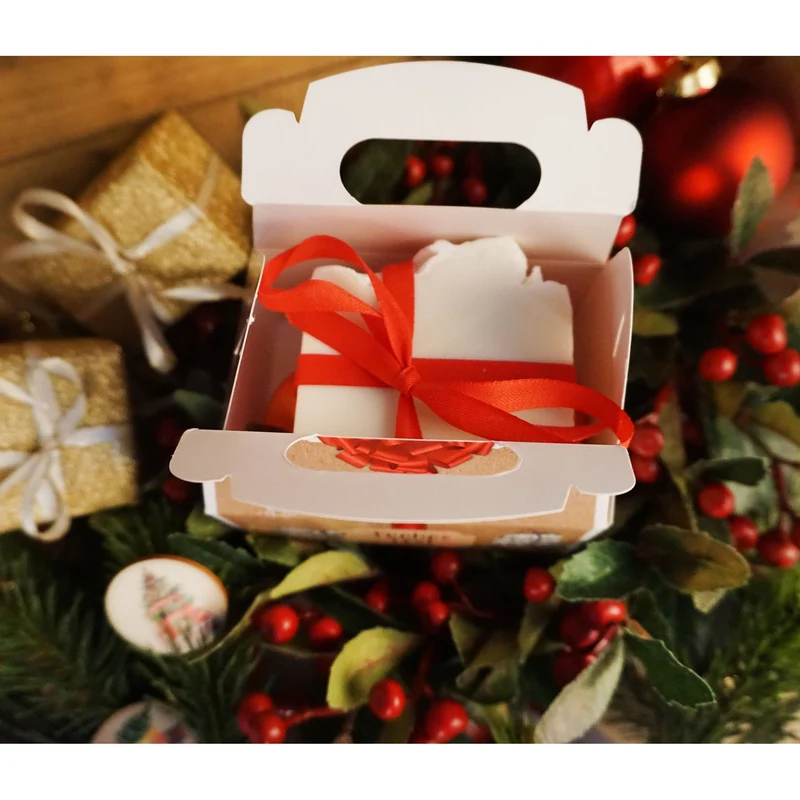 Weihnachtliche Geschenkboxen mit Griff braun-rot 9 x 12 x 6 cm mit Aufdruck „Frohes Fest“