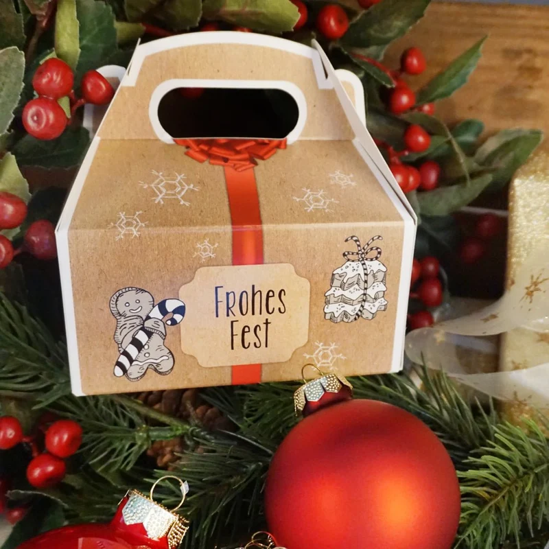 Weihnachtliche Geschenkboxen mit Griff braun-rot 9 x 12 x 6 cm mit Aufdruck „Frohes Fest“