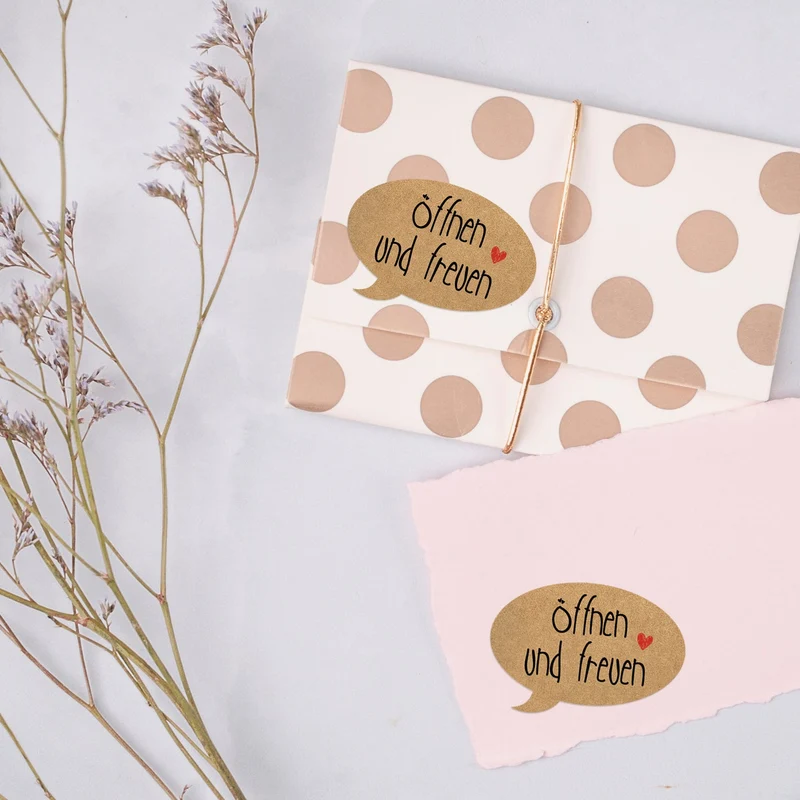 200 Geschenkaufkleber auf Rolle ÖFFNEN UND FREUEN - Kraftpapier-Optik - 5 x 3,5 cm