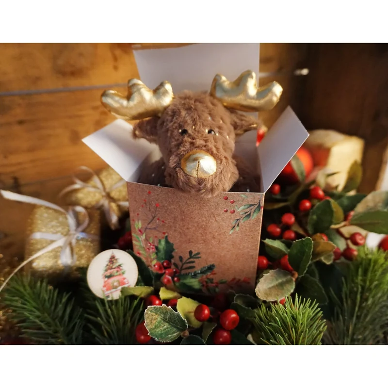 Weihnachtliche Geschenkboxen braun in Kraftpapier-Optik 8 x 8 cm mit Geschenke-Motiv rot-grün