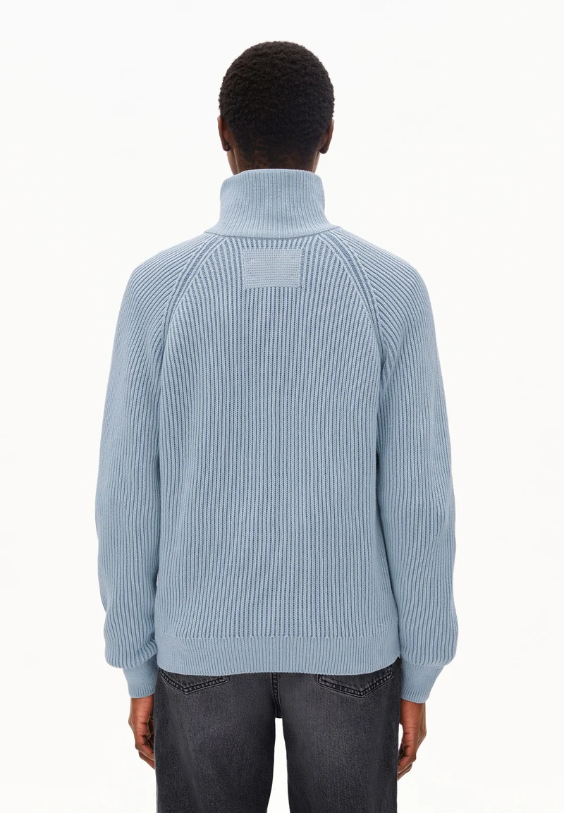 VANISÉ STRICKTROYER | blue glow-dark blue glow