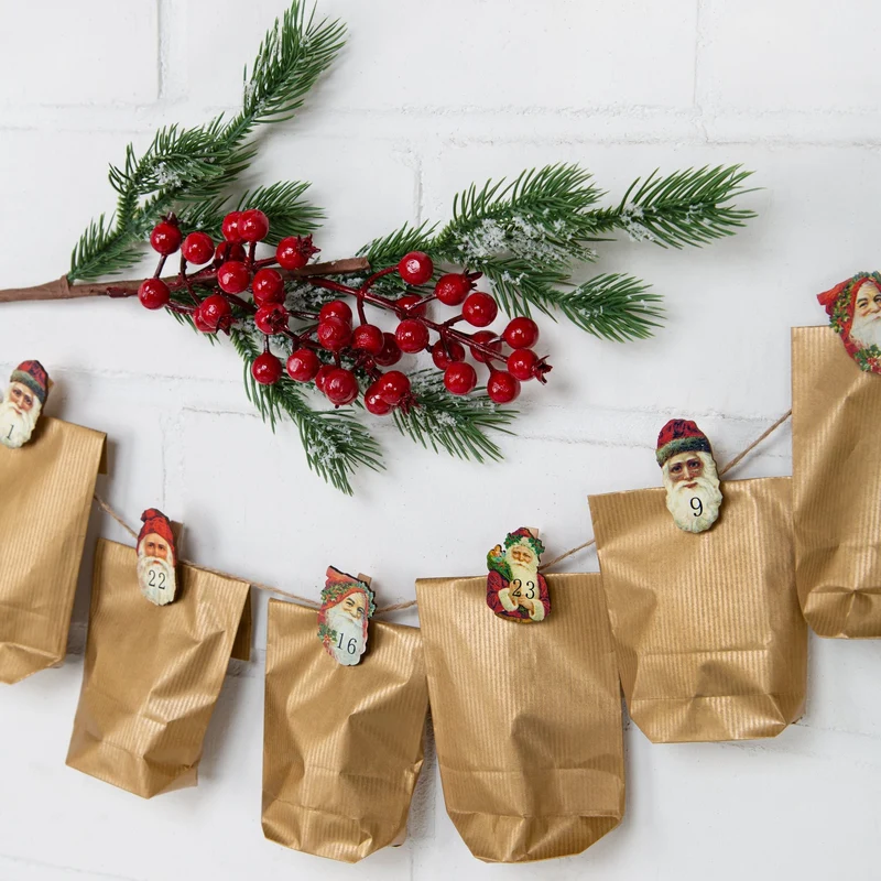 Adventskalender Zahlen 1-24 Klammern aus Holz Weihnachtsmann