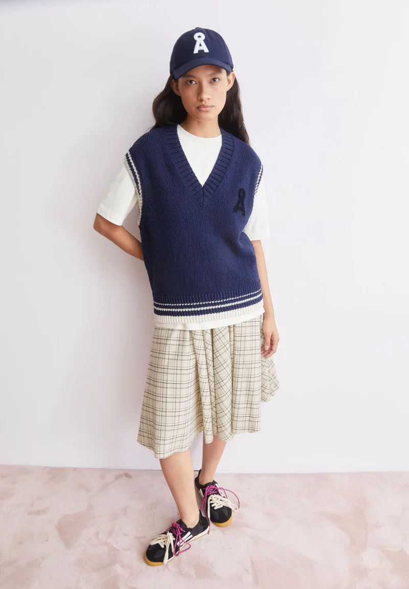 ICONIC Å COLLEGE PULLUNDER | tinted navy-oatmilk