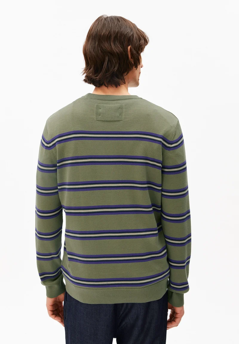 LOUKAA FEINSTRICKPULLOVER | fatigue green-tinted navy