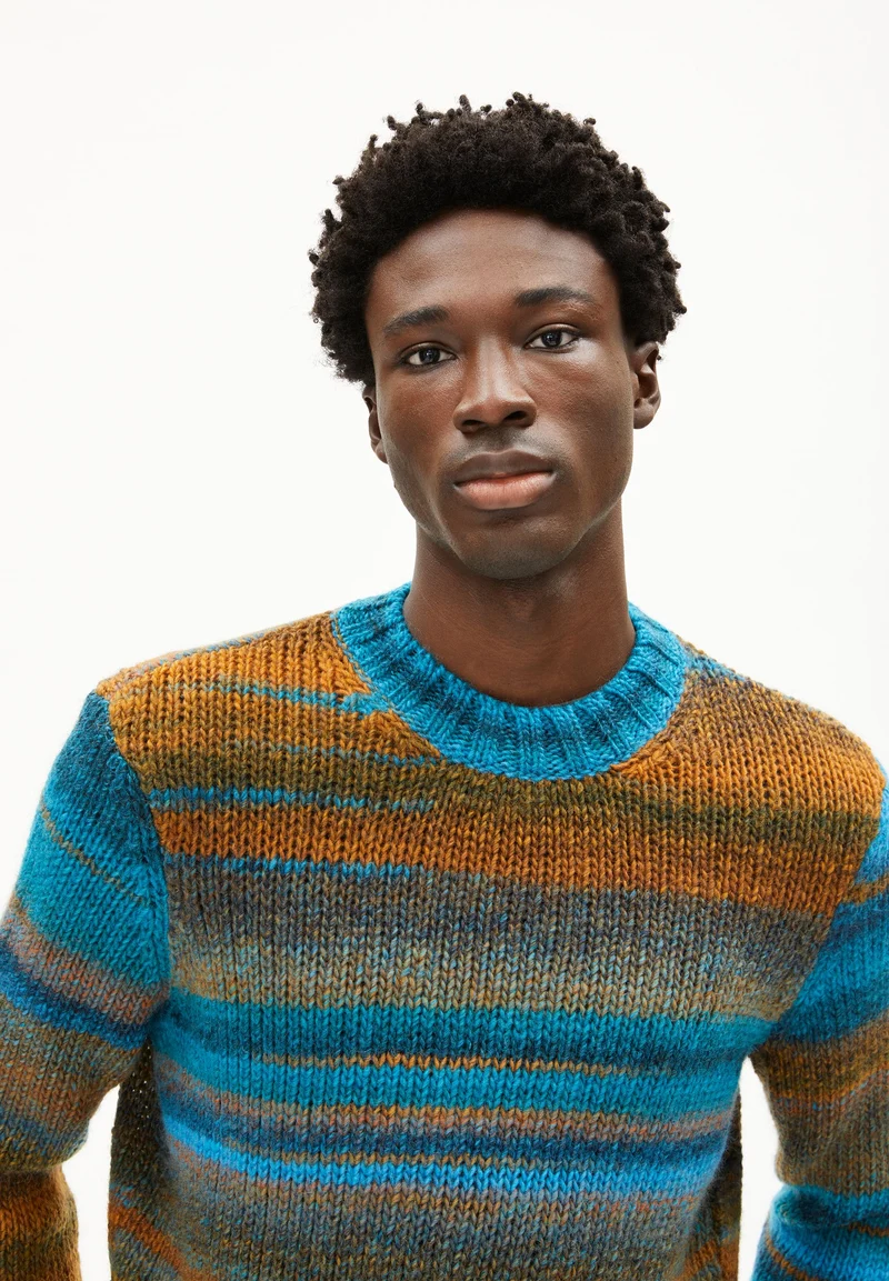 OTTAA STRICKPULLOVER | light oak