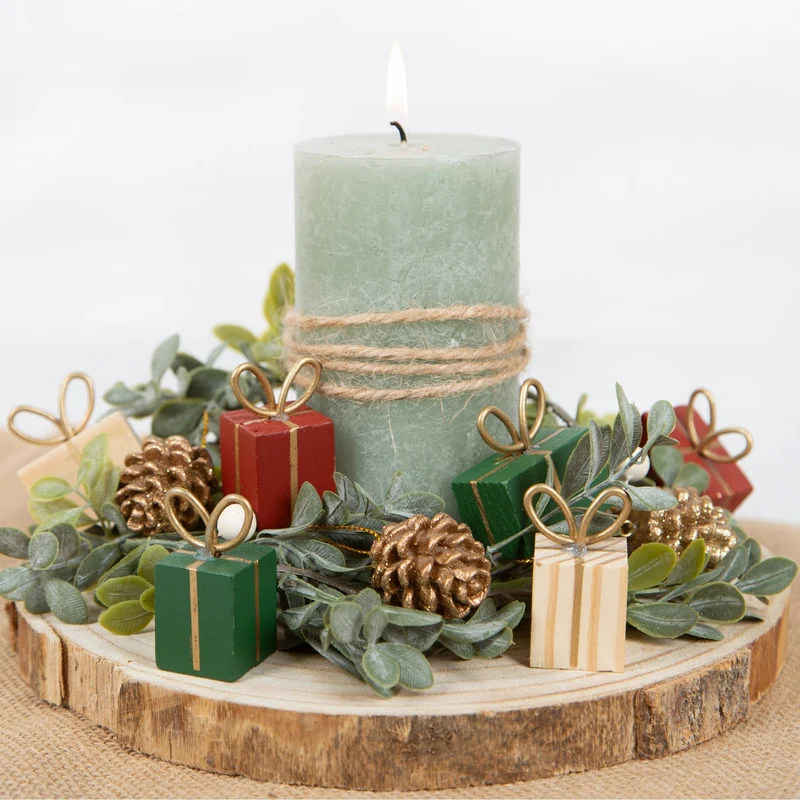 4 Zapfen Weihnachtsbaumanhänger Gold Kiefernzapfen Weihnachten 3,5 cm