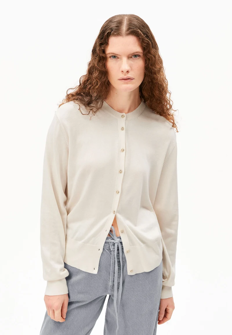FEINSTRICKCARDIGAN | oatmilk