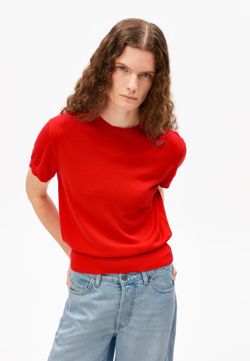 KURZÄRMLIGER STRICKPULLOVER | mars red