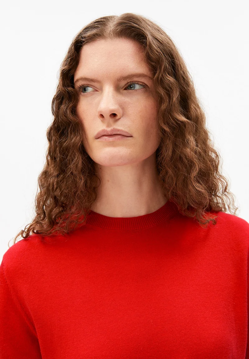 KURZÄRMLIGER STRICKPULLOVER | mars red