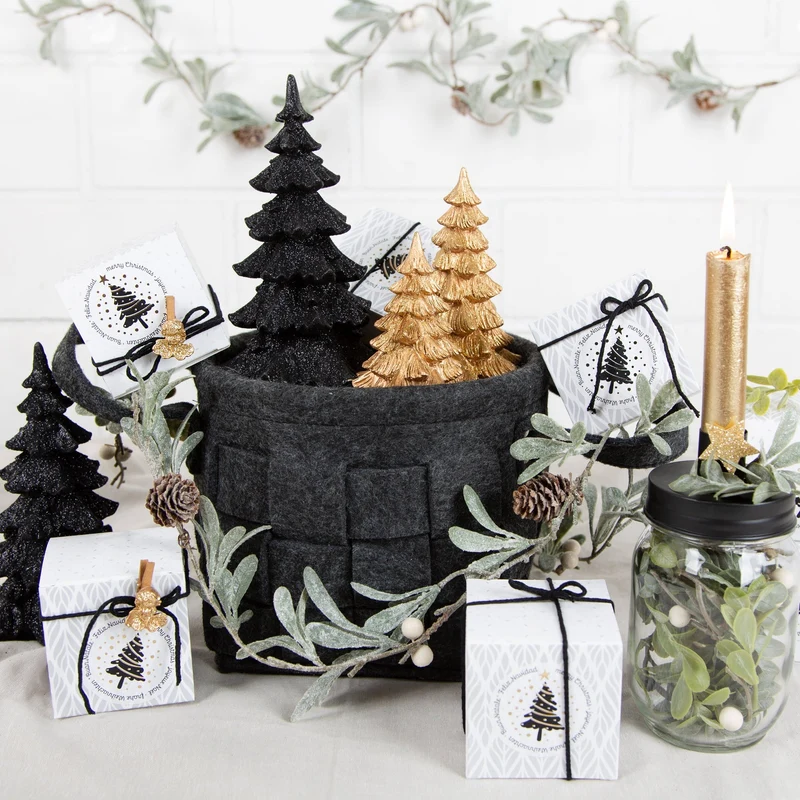200 Weihnachtsaufkleber auf Rolle Frohe Weihnachten international schwarz gold Ø 5 cm