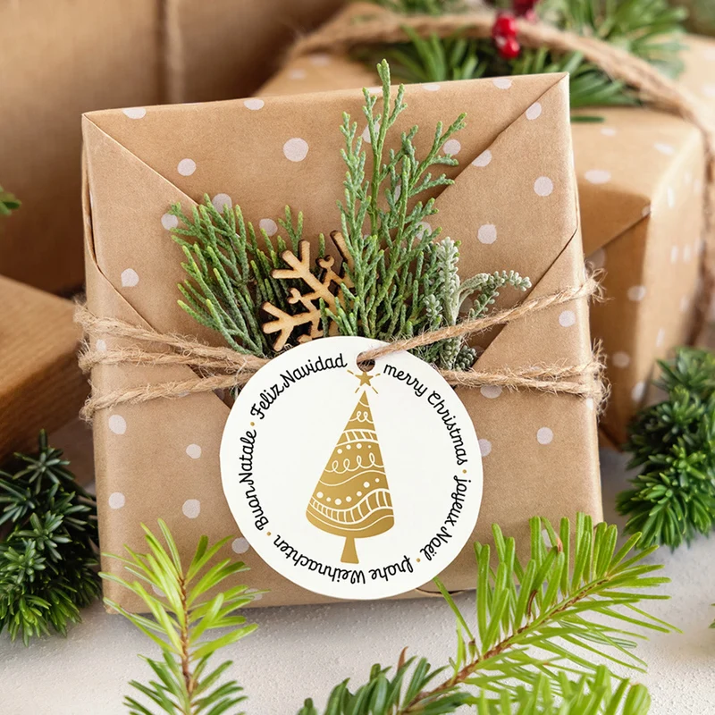 200 Weihnachtssticker auf Rolle Frohe Weihnachten international Baum gold weiß Ø 5 cm