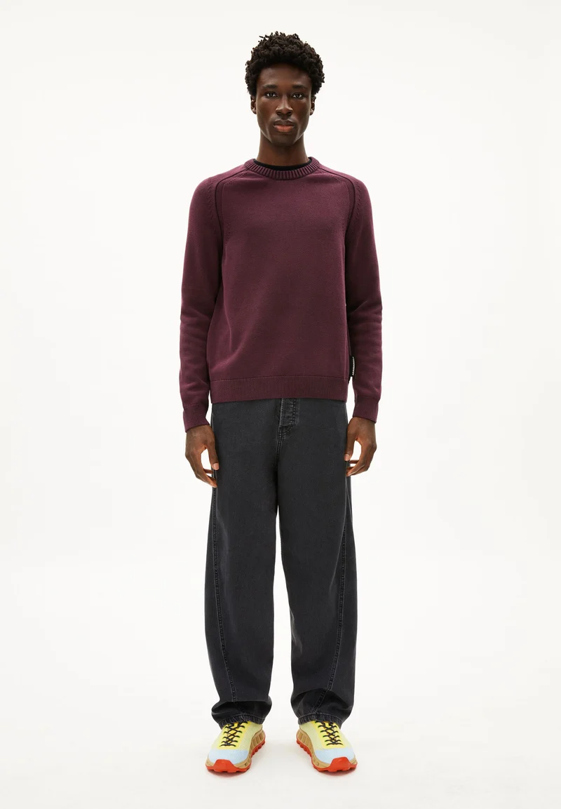 VAANJO GMT DYE STRICKPULLOVER | dark cranberry