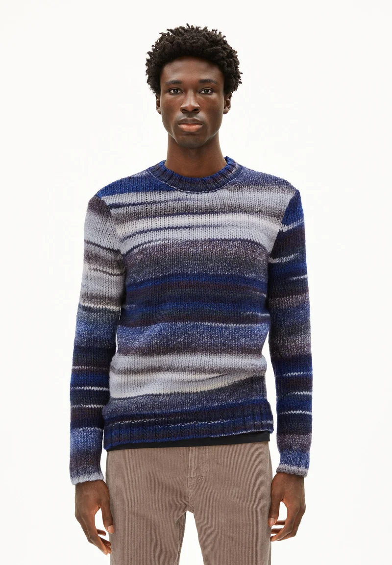 OTTAA STRICKPULLOVER | night sky