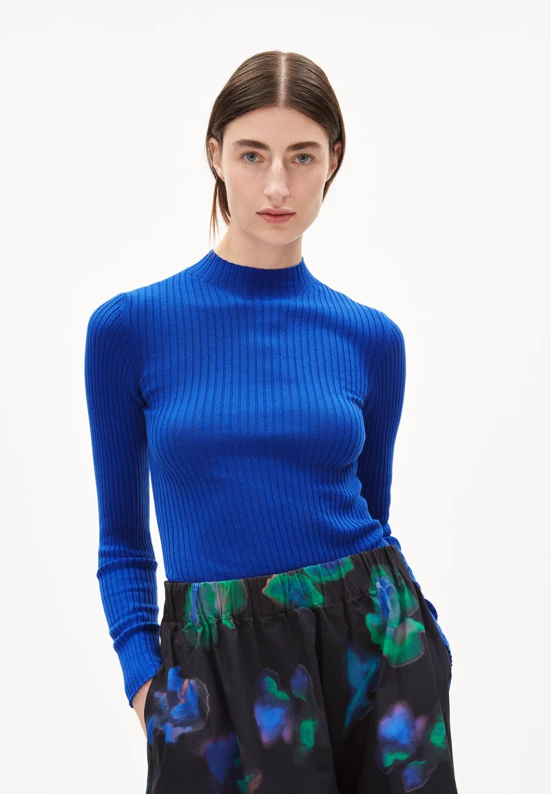 ALAANIA STRICKPULLOVER | dynamo blue