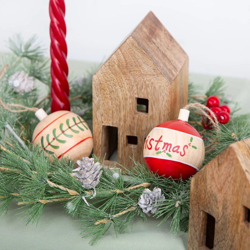 4 Holz Weihnachtskugeln zum Aufhängen braun rot grün Baumschmuck Ø 6 cm