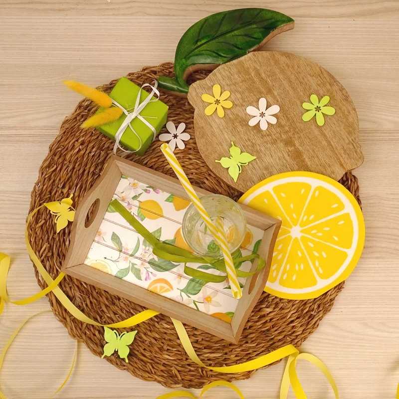 Holztablett Zitrone 23x15 cm – Serviertablett aus Holz mit sommerlichem Zitronen-Motiv, Deko-Tablett Natur-gelb-weiß für Küche, Balkon, Frühstück – Logbuch-Verlag