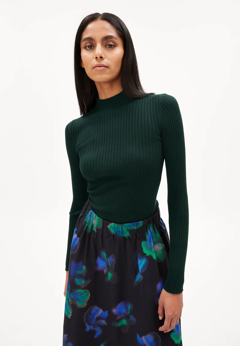 ALAANIA STRICKPULLOVER | dark scarab