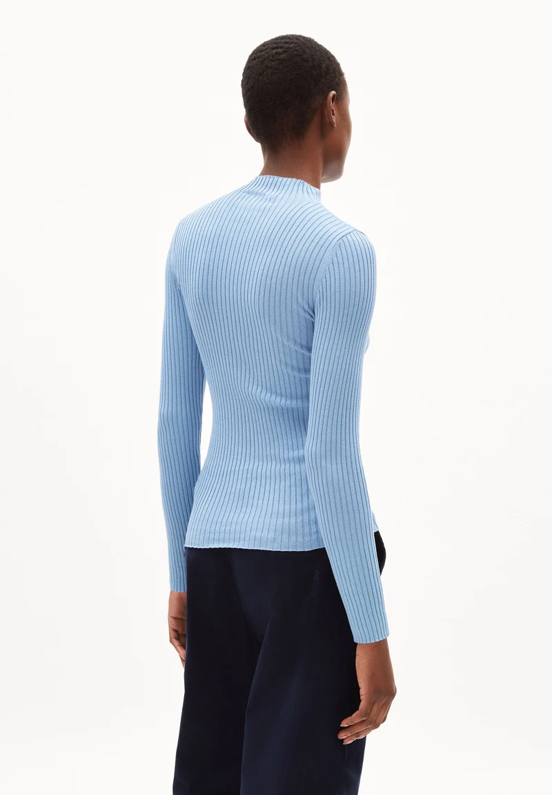 ALAANIA STRICKPULLOVER | iceberg blue