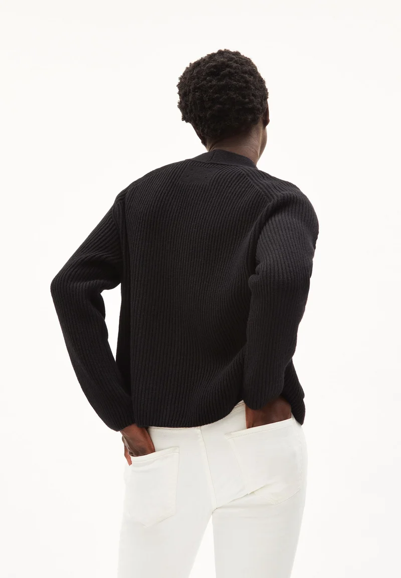 NAOKAA | black