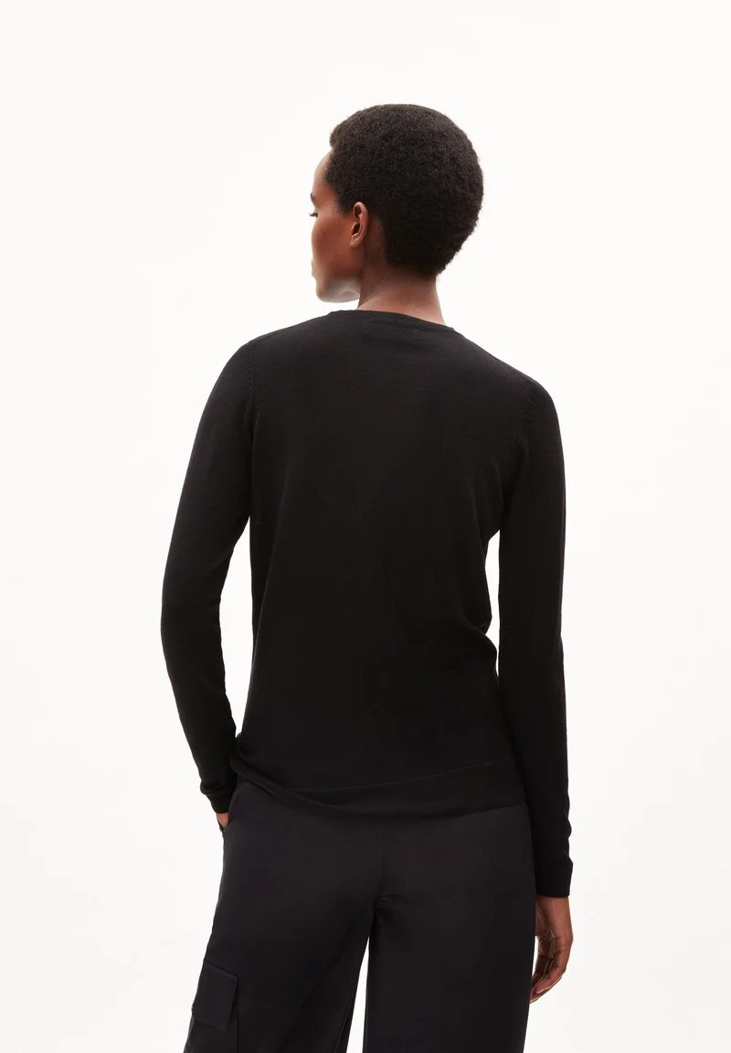 ELDIAA MERINO STRICKPULLOVER | black