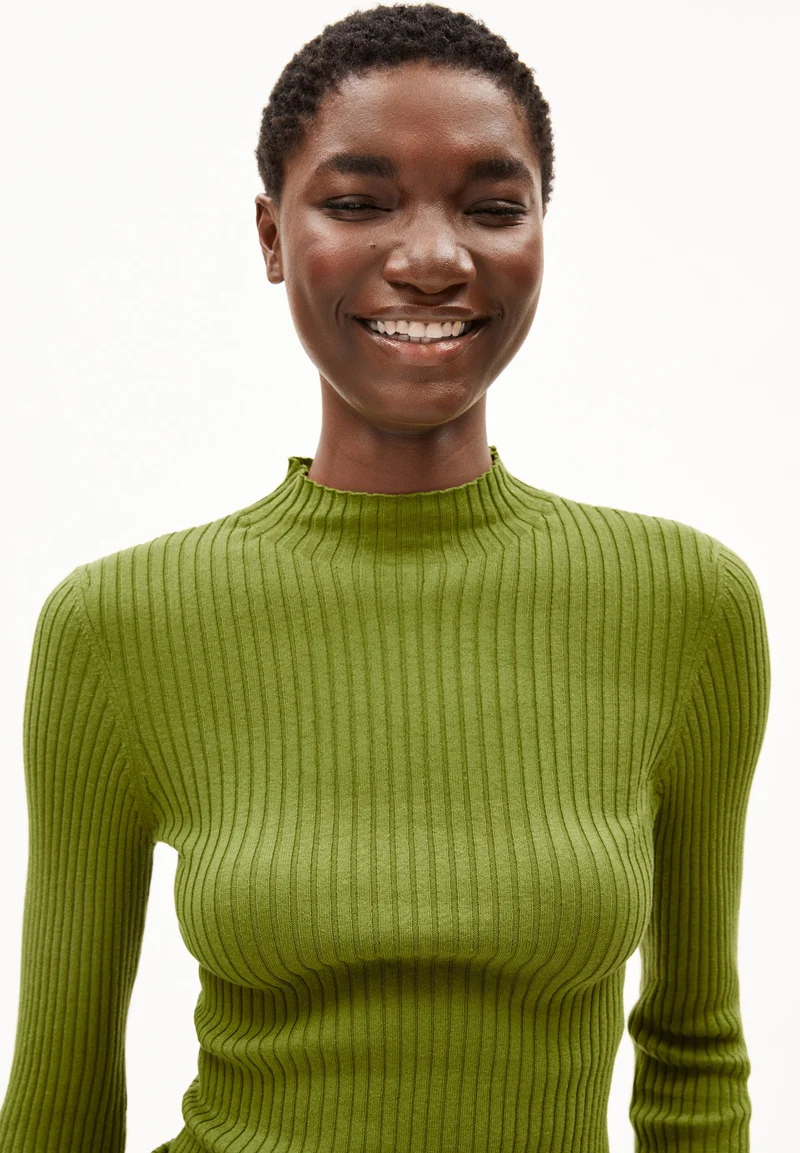 ALAANIA STRICKPULLOVER | dark moss