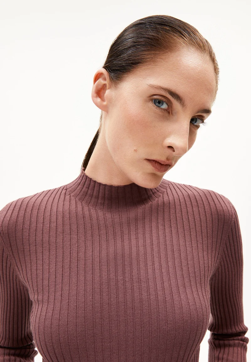 ALAANIA STRICKPULLOVER | dark berry