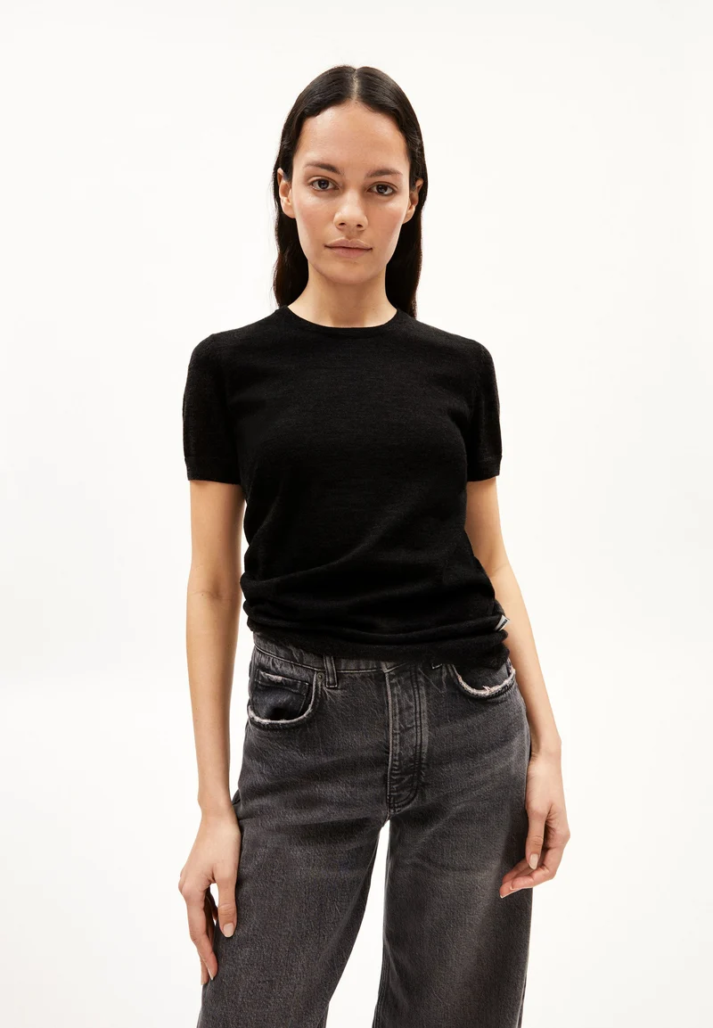 GUILIAA MERINO STRICK T-SHIRT | black