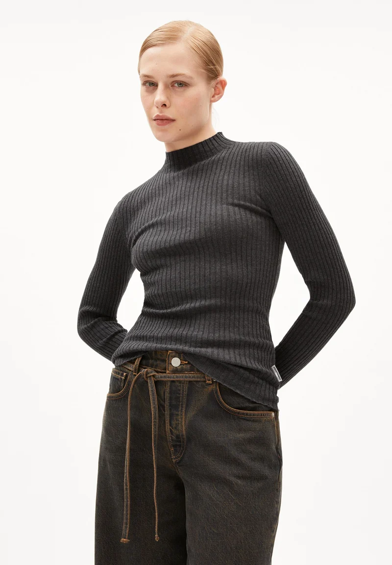 ALAANIA STRICKPULLOVER | steel melange