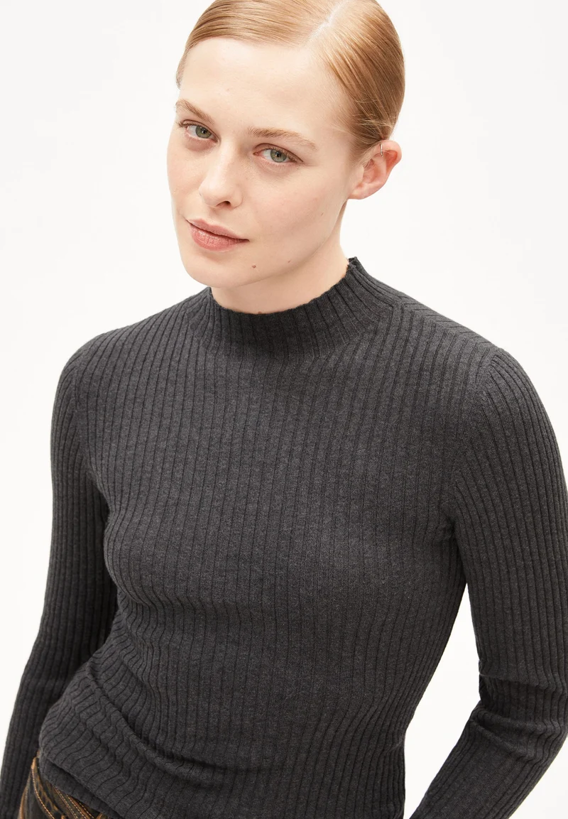 ALAANIA STRICKPULLOVER | steel melange