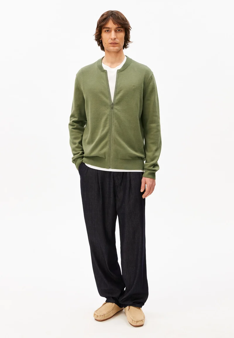 AGAAMON STRICKJACKE | fatigue green