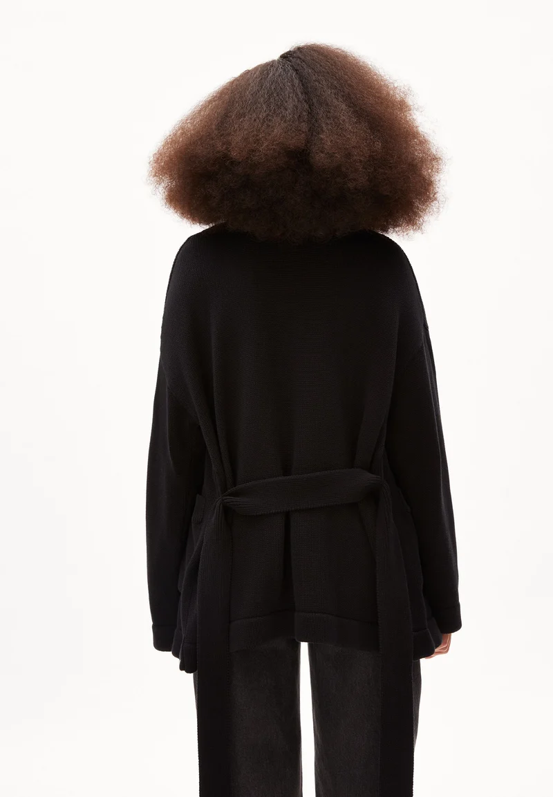 MATHEAA | black