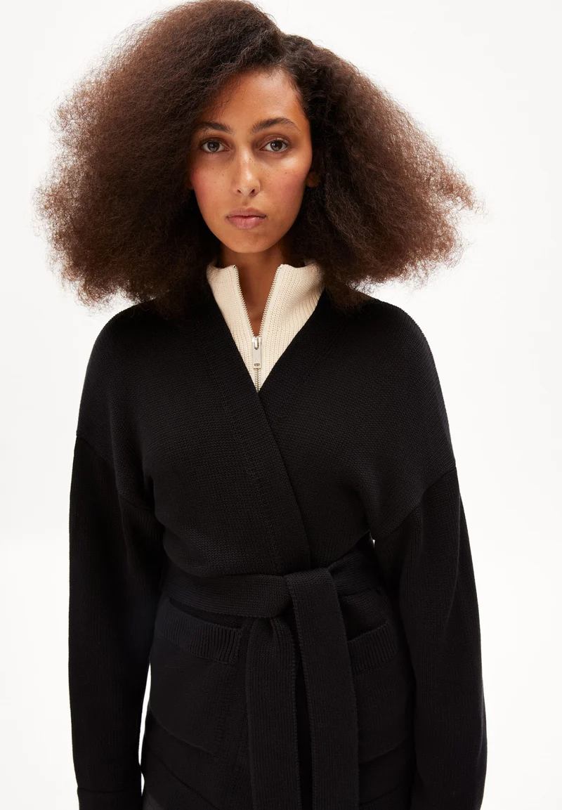 MATHEAA | black