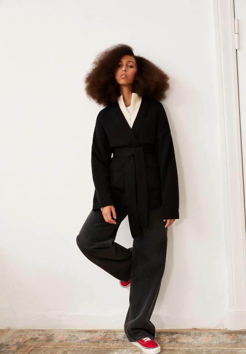 MATHEAA | black