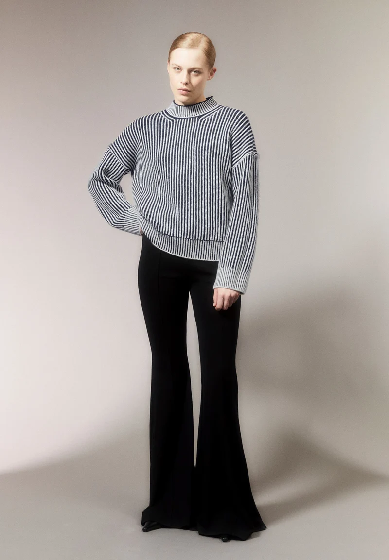 SADNAA VANISEE | black-oatmilk