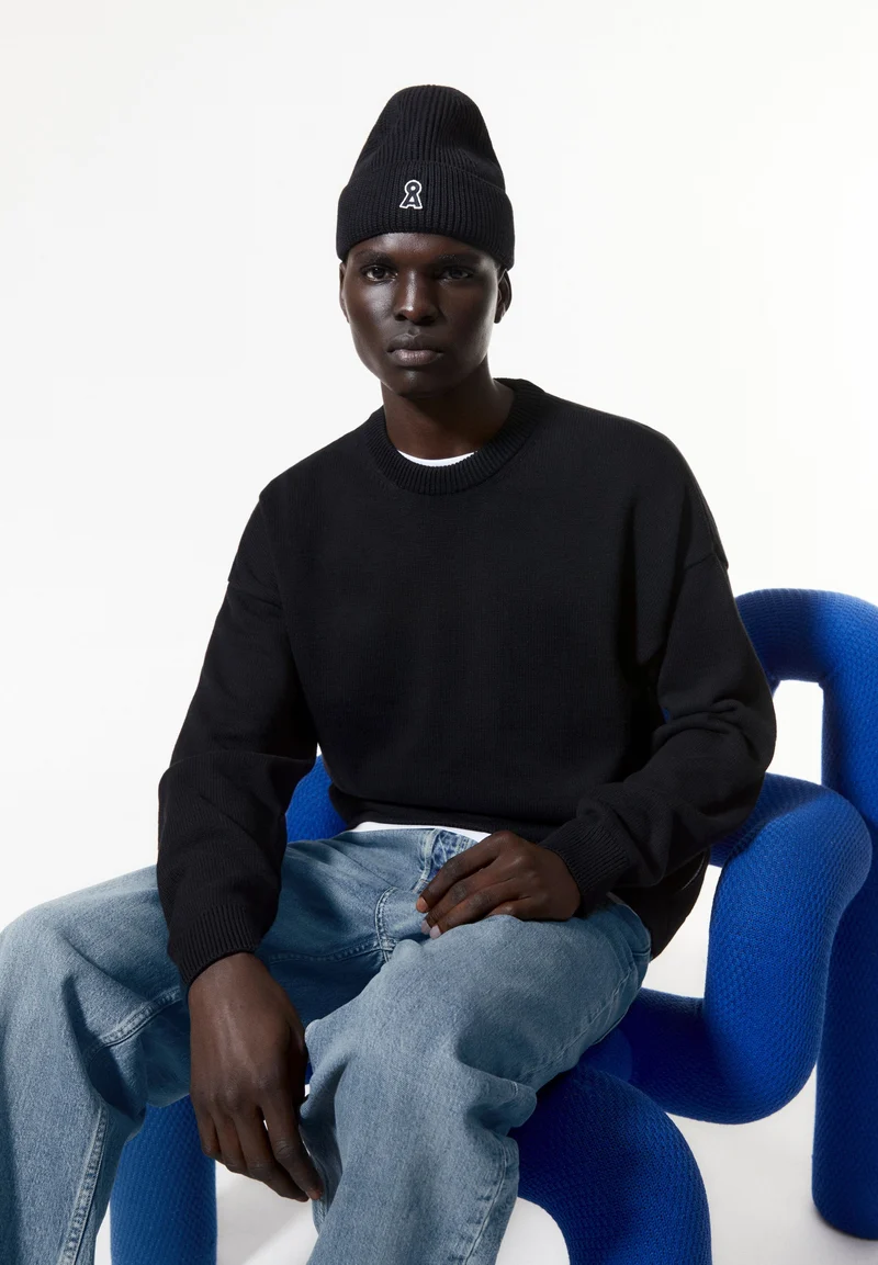 JOVAAN | black