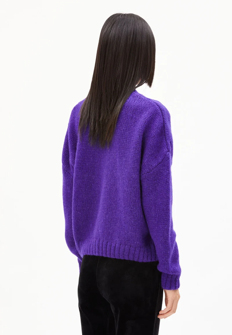 INARAA PUIJPU | indigo lilac