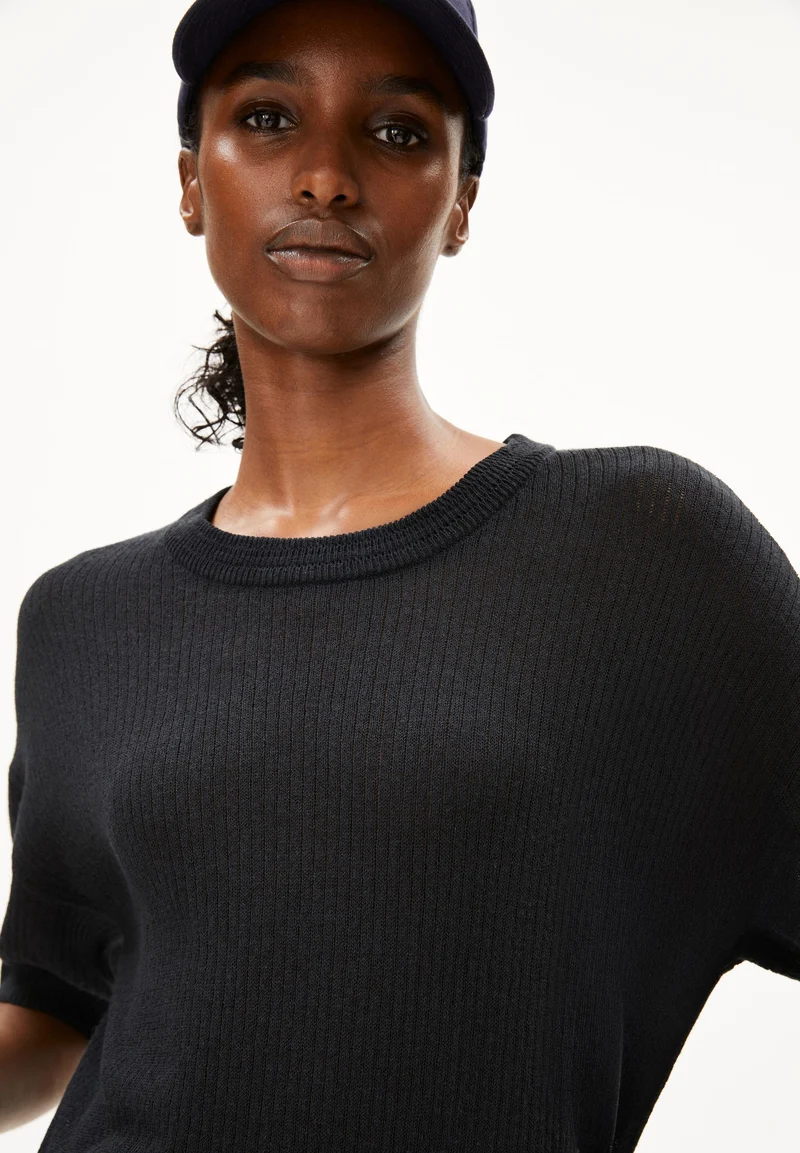 LIZAA LINO | black