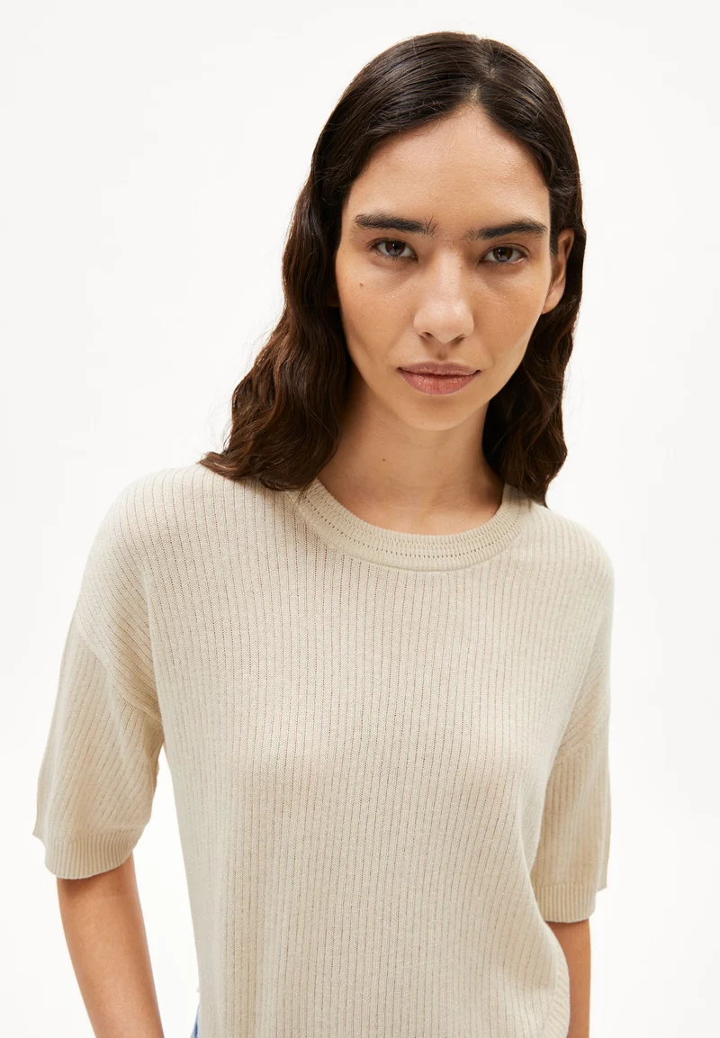 LIZAA LINO | raw white