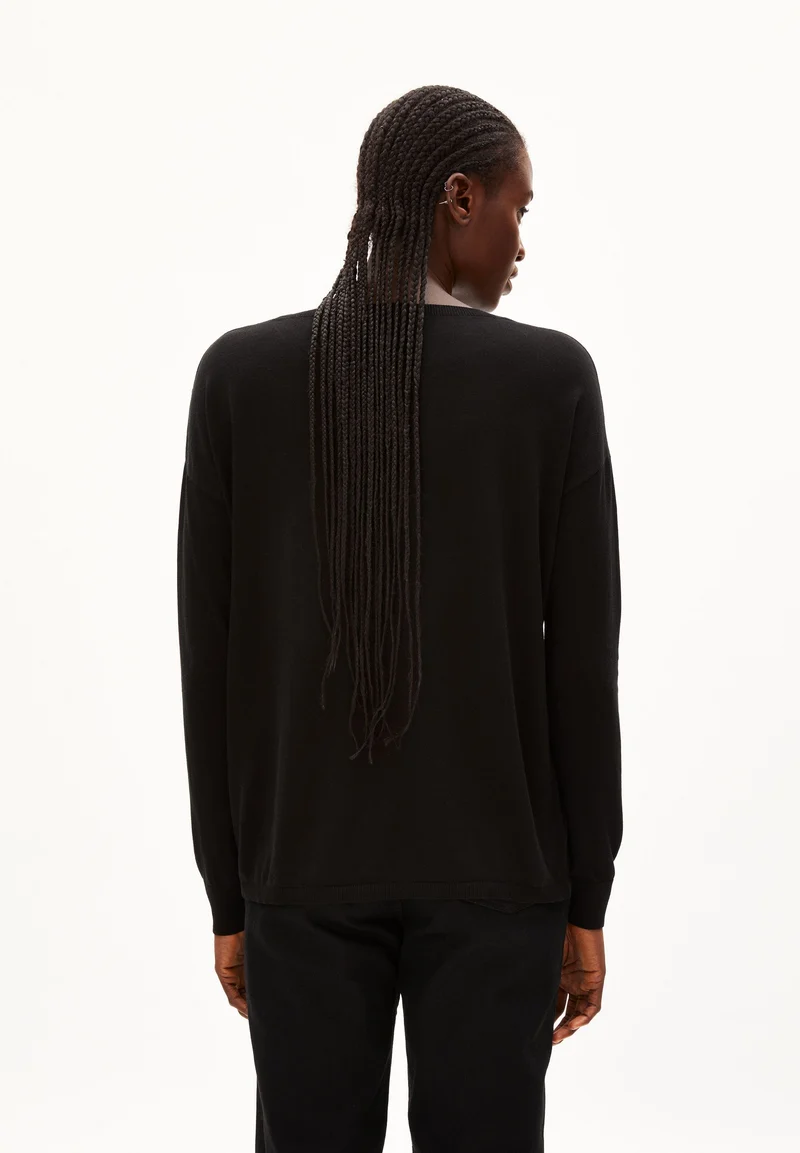 LAARNI | black