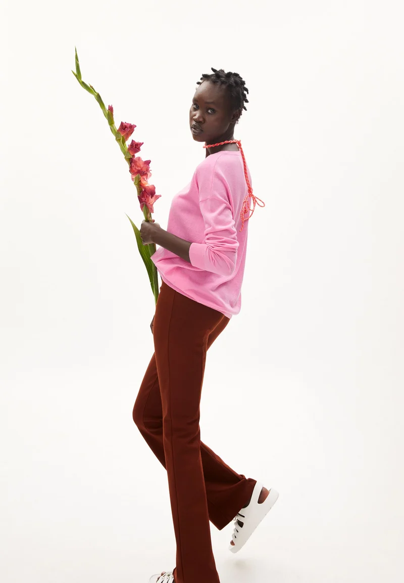 LAARNI | raspberry pink
