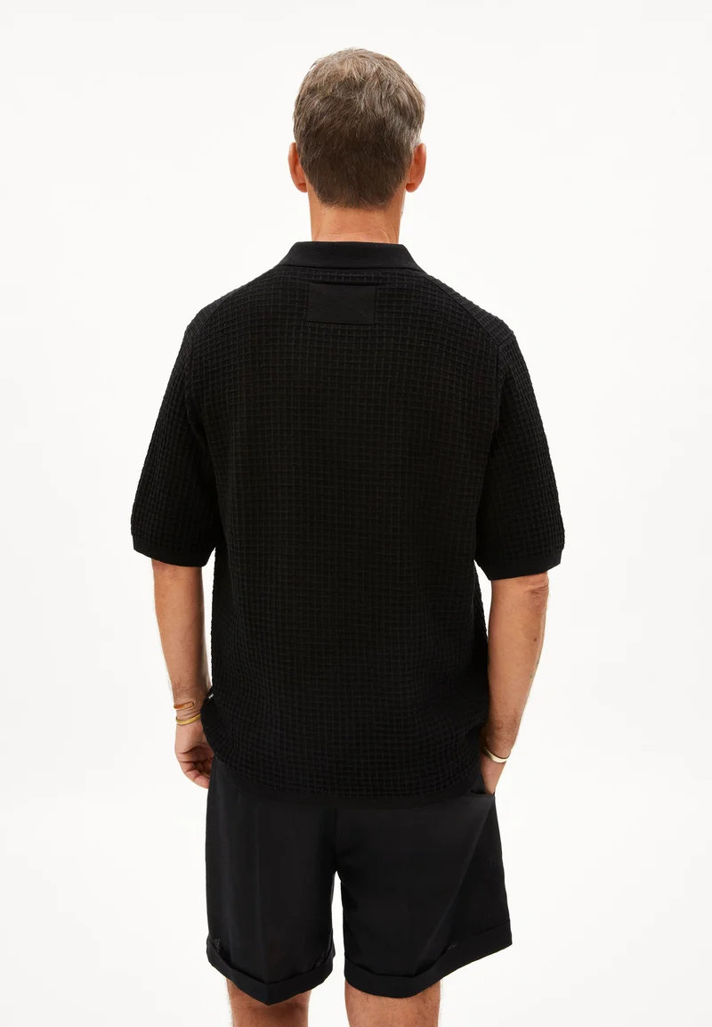 EDUAARDO | black