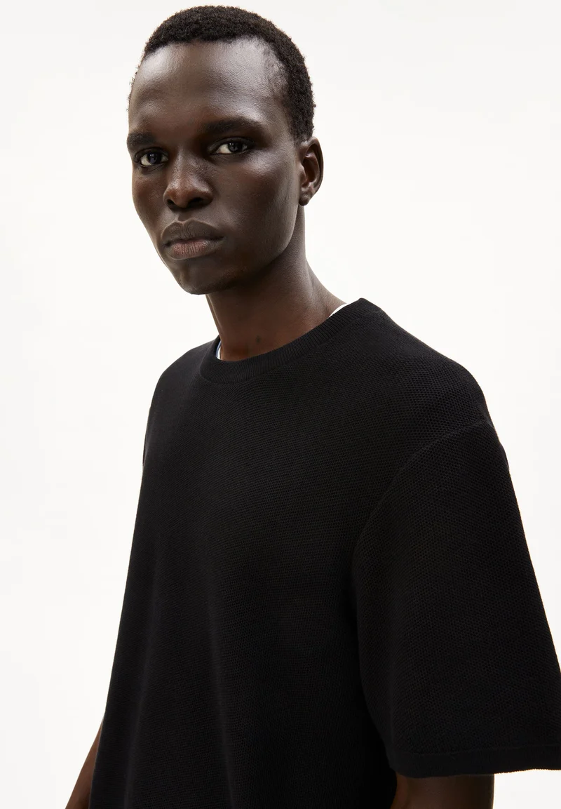 ERWAAN | black