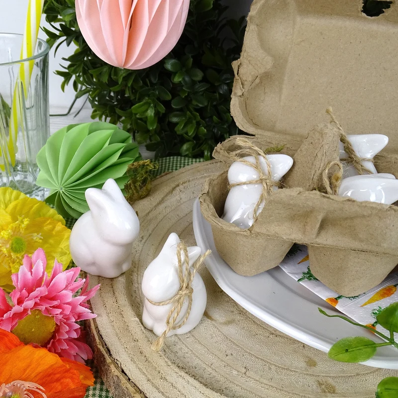 Logbuch-Verlag 6 kleine weiße Osterhasen Porzellan Hasen Ostern Give-Away Mini Geschenk für Freunde, Kunden, Mitarbeiter 5 cm