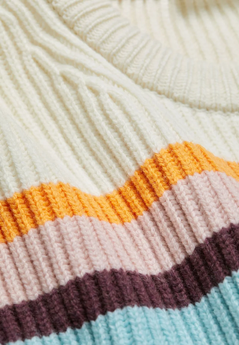 NAARUKO MULTICOLOR | oatmilk