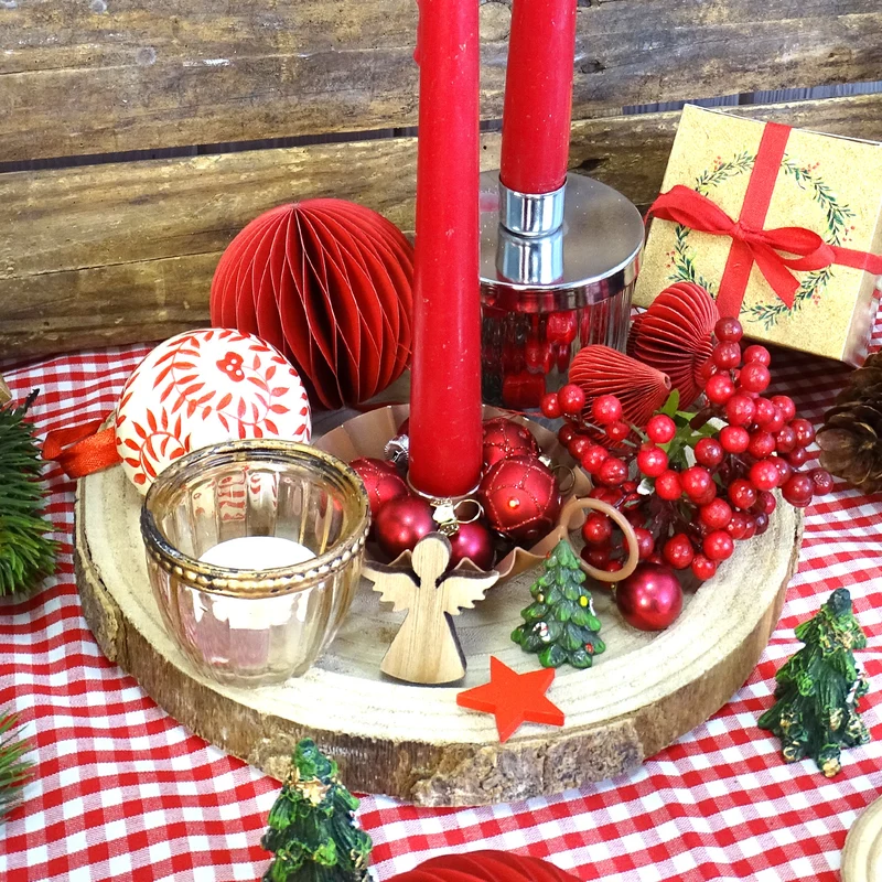 4 kleine Weihnachtsbaum Figuren 5 cm grün - Tischdekoration Weihnachten