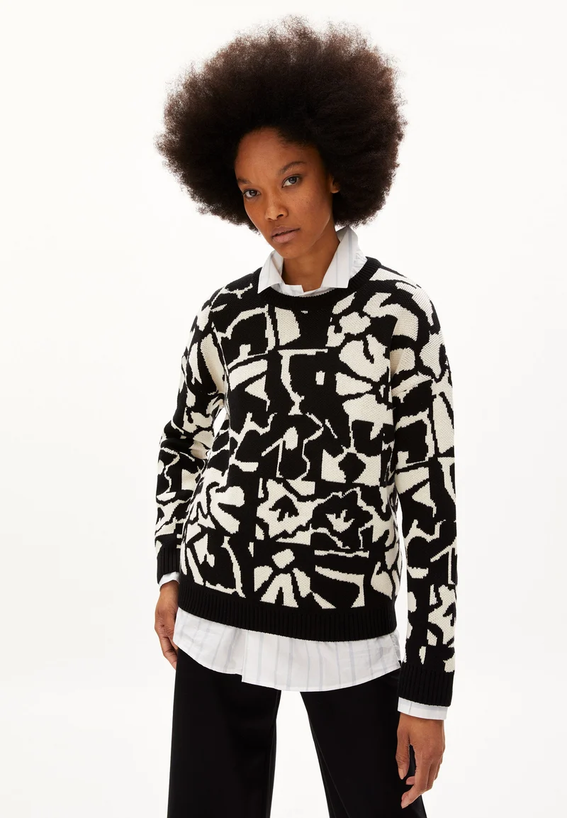 OLESSYAA AQUA FLORAL | black-oatmilk