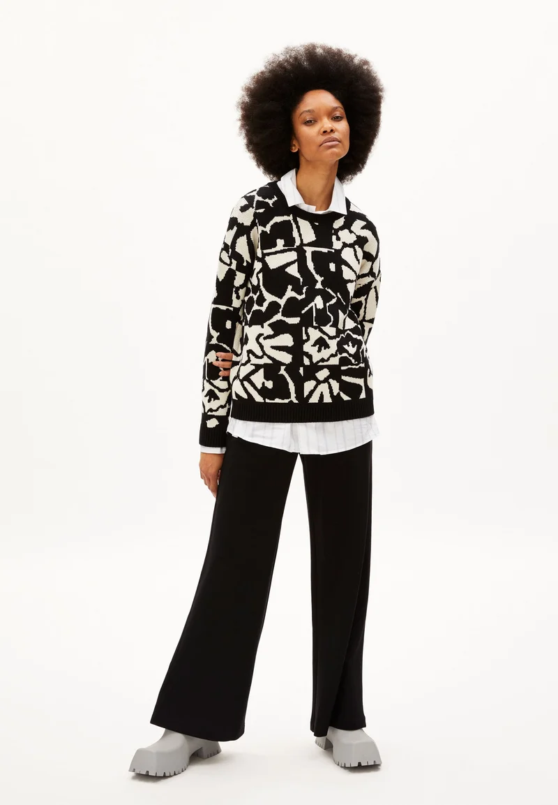 OLESSYAA AQUA FLORAL | black-oatmilk