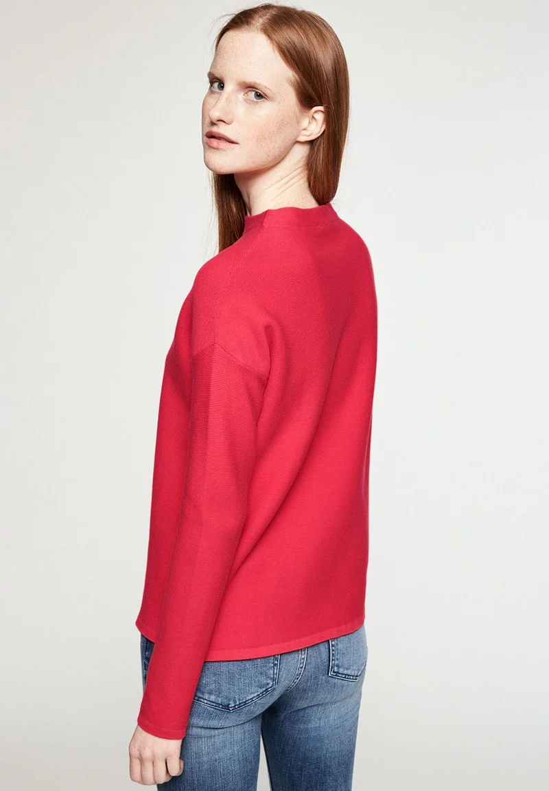 MEDINAA | tomato red
