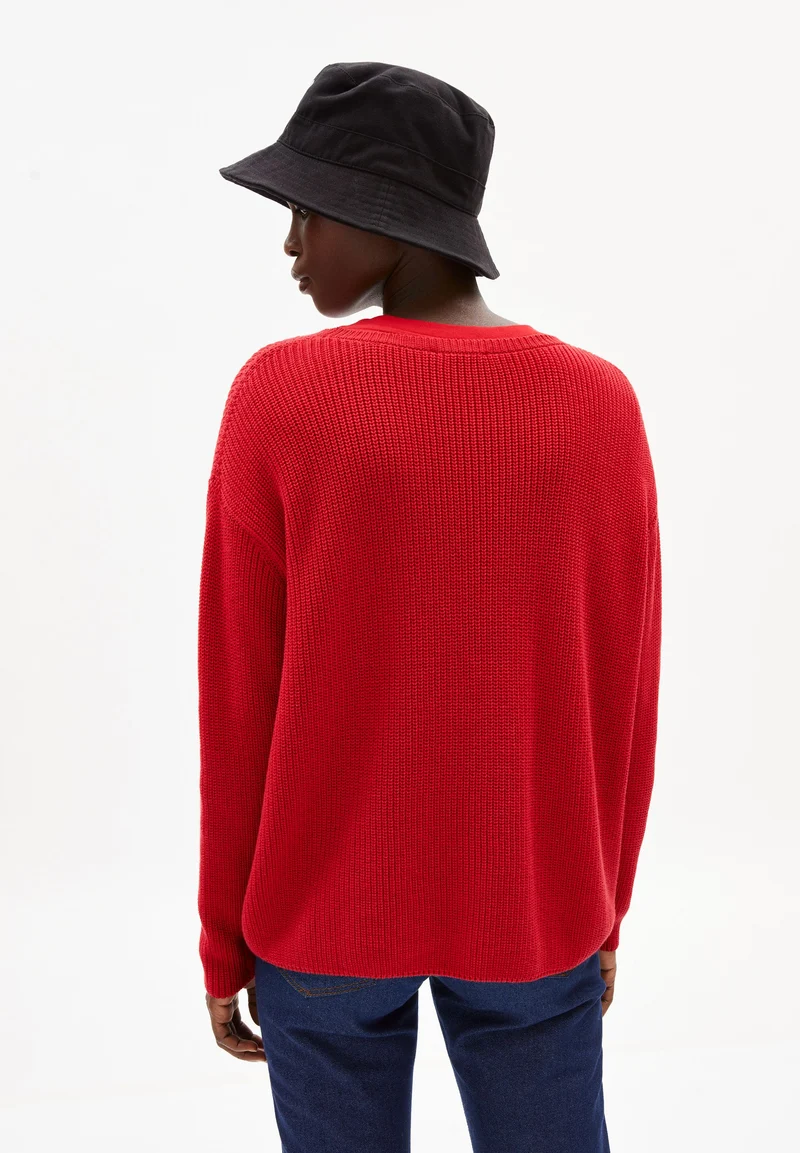 NURIELLAA | dark poppy