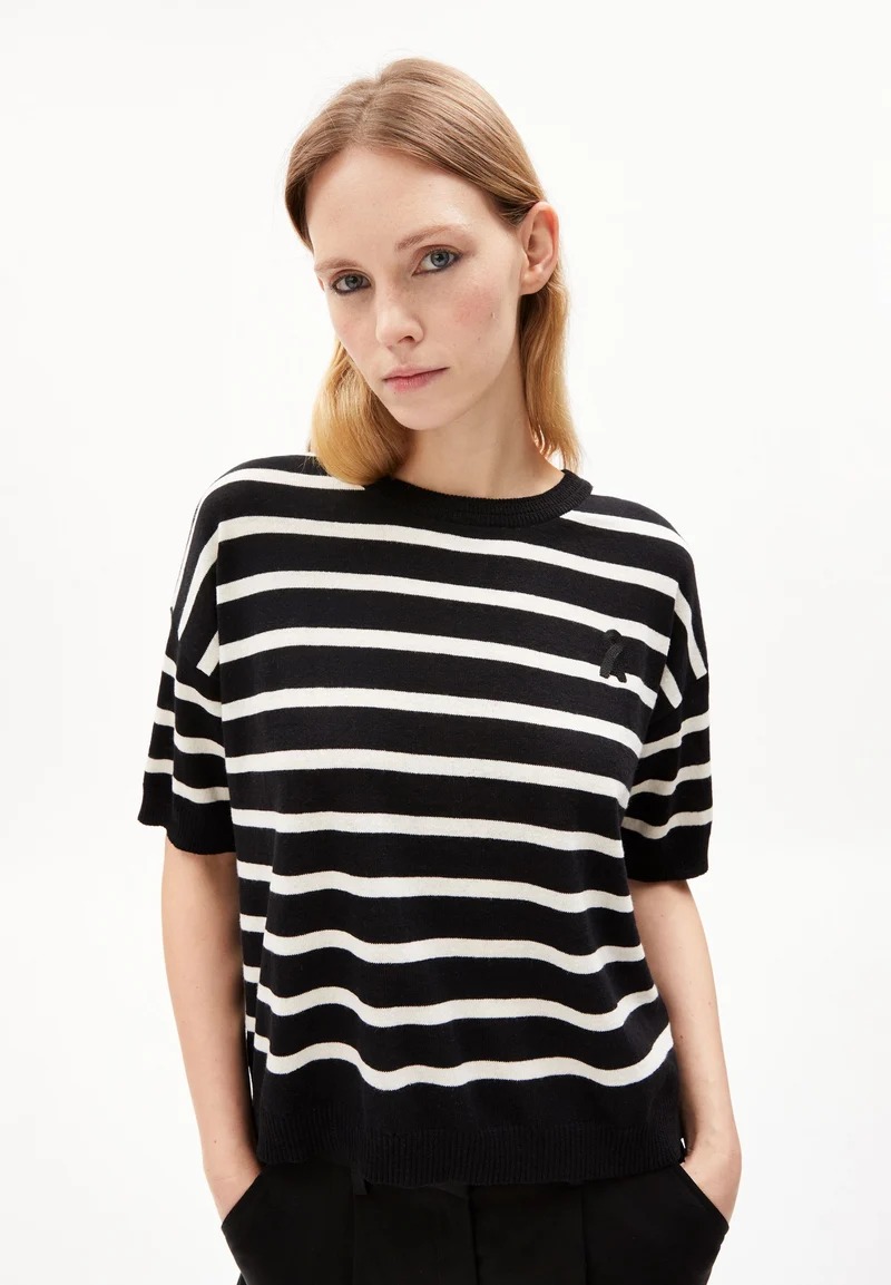 LILLAAS STRIPES | black-off white